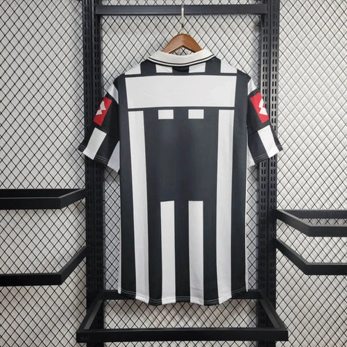 2001-2002 Retro Juventus Home Jersey