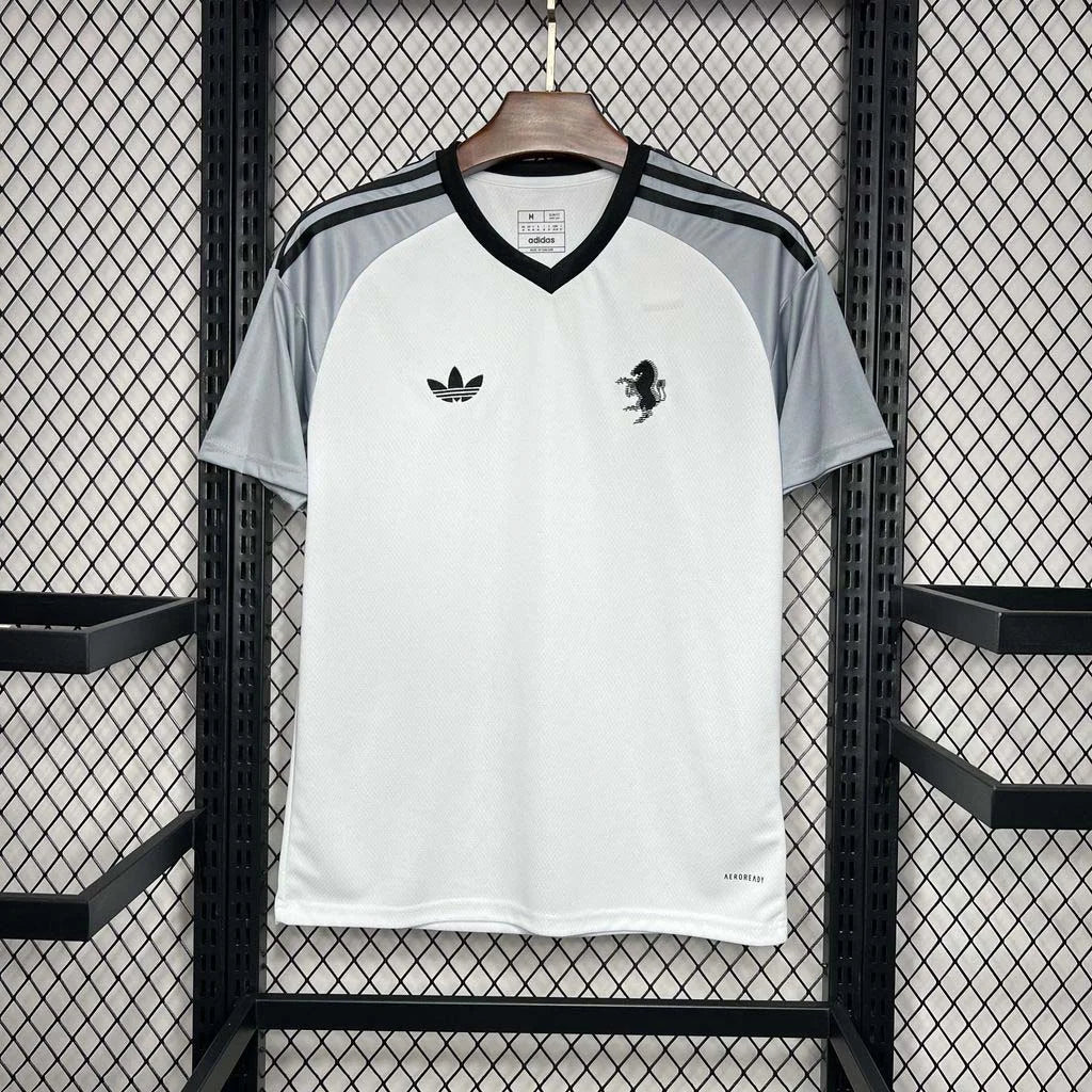 2024-2025 Juventus Goalkeeper Third Away